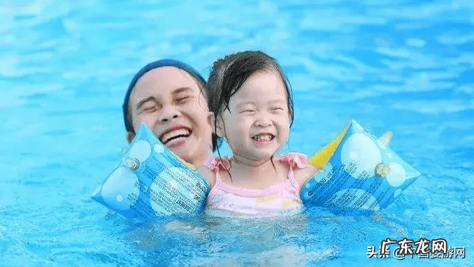 潜水耳朵进水怎么办 儿童游泳耳朵进水怎么办