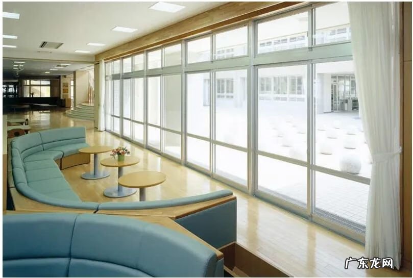 窗户外开好还是内开好 窗户是往里开好还是往外开好