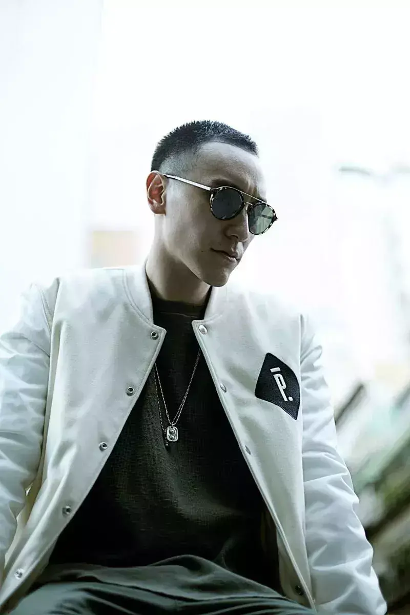 长脸男生留什么发型 男士长脸发型设计图片