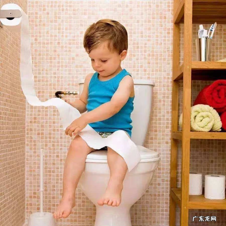 婴儿拉屎有奶瓣怎么回事 宝宝拉屎有奶瓣子是怎么回事