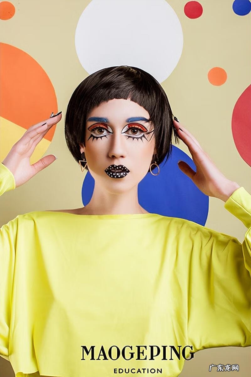 哪家化妆学校最专业 化妆培训哪里比较好