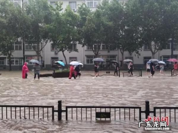 窗外直对着一段枯河风水怎么样