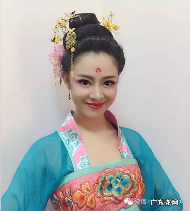 舞台妆的正确步骤 舞台妆步骤