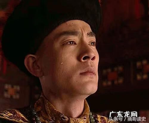 坟墓旁边有树好不好 风水墓碑前远处有树