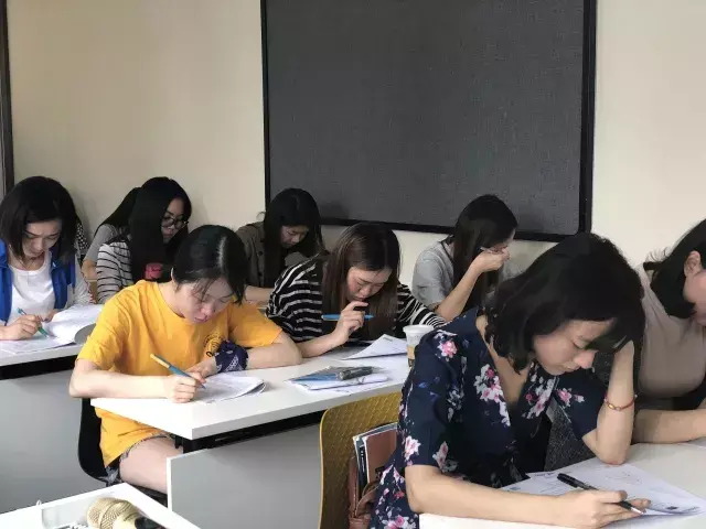 新东方成人英语口语班 新东方有英语口语班