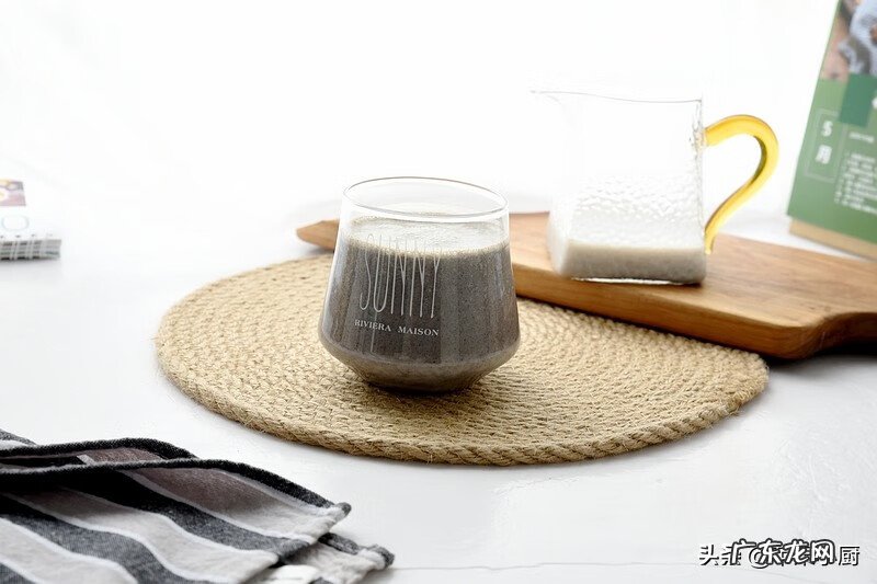 香蕉和什么打奶昔好喝 香蕉奶昔的功效与作用