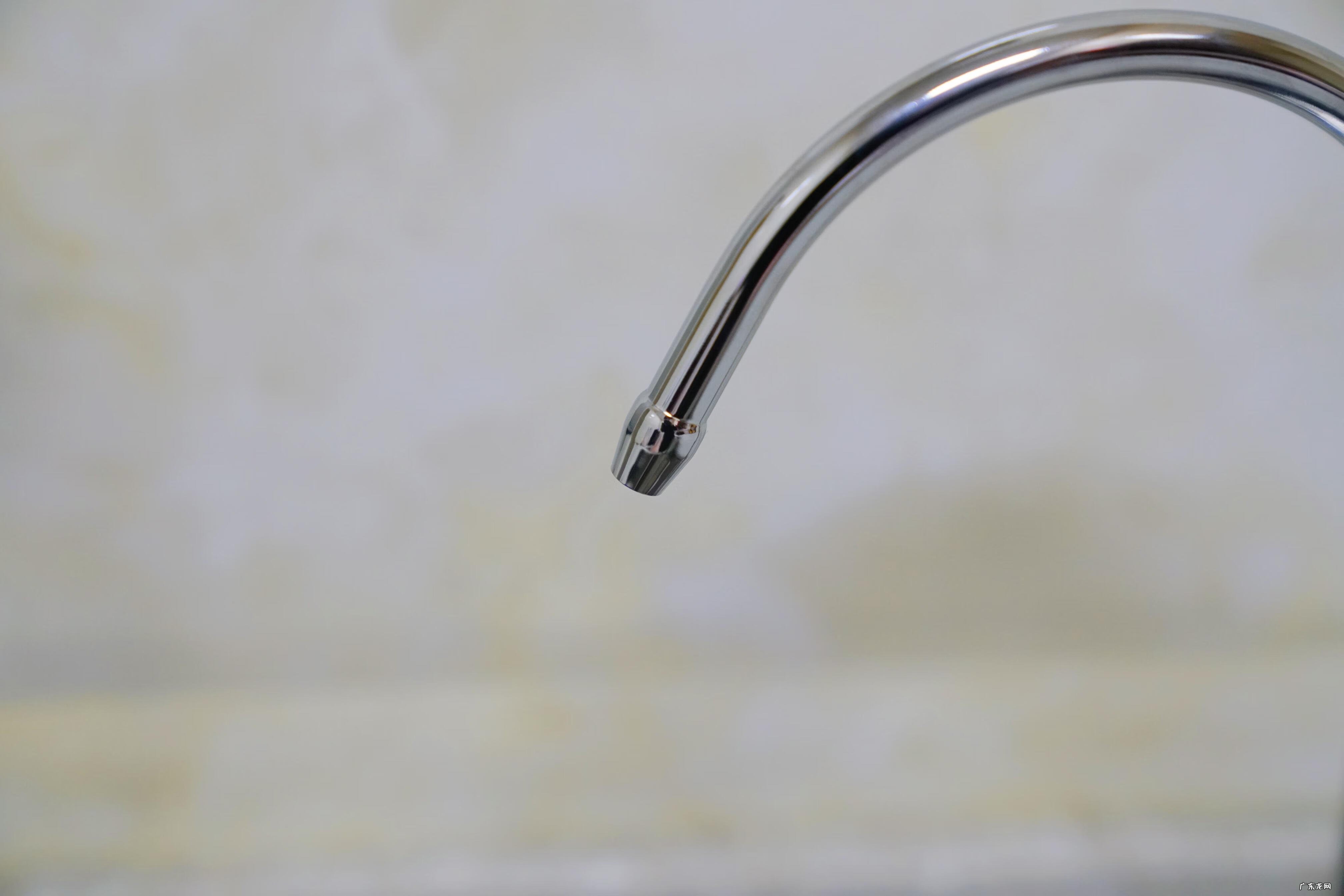 大门口装水龙头对风水有没有讲究 净水器水龙头装在左边好还是右边好