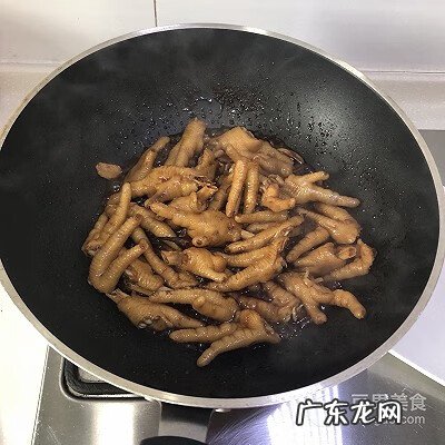 怎样做红烧鸡爪好吃又简单 鸡爪怎么烧简单又好吃图片