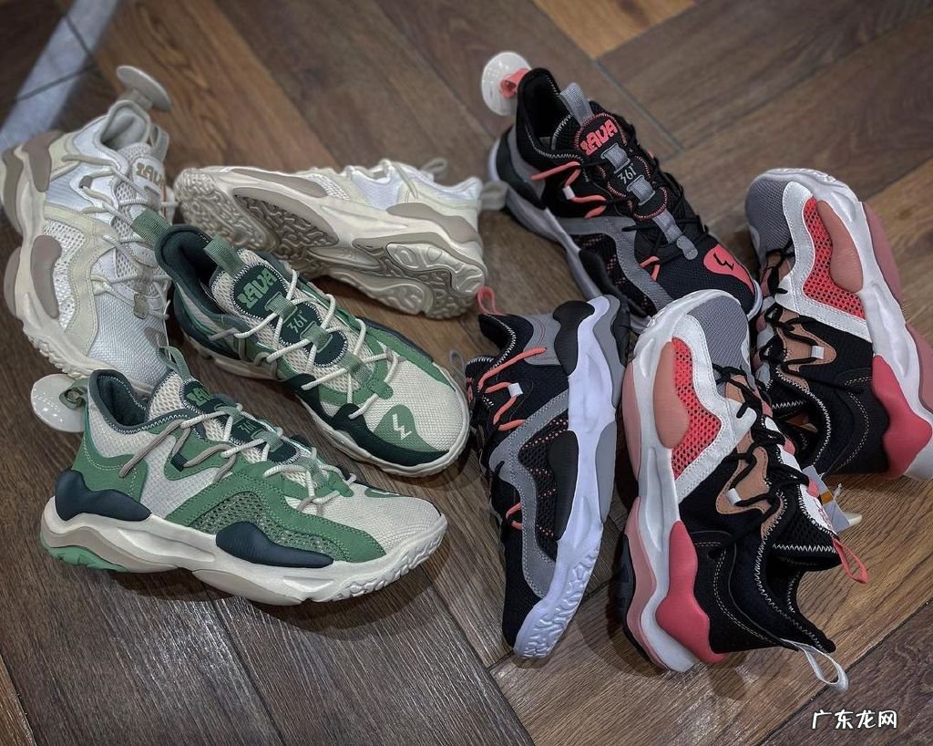 特步复古鞋系列 特步古风水晶底鞋