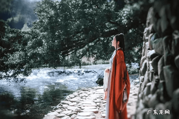 做梦梦见水塘是什么意思 梦见去水塘边看风水