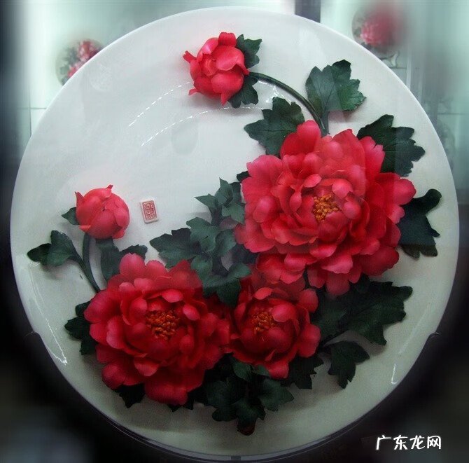 盘子摆件摆放家中什么位置 牡丹盘子可以摆放哪里