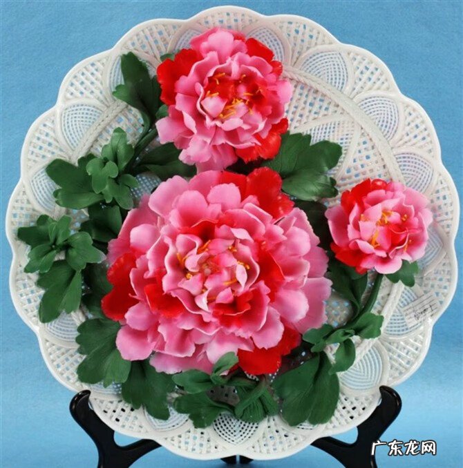 盘子摆件摆放家中什么位置 牡丹盘子可以摆放哪里