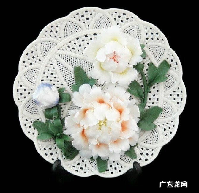 盘子摆件摆放家中什么位置 牡丹盘子可以摆放哪里