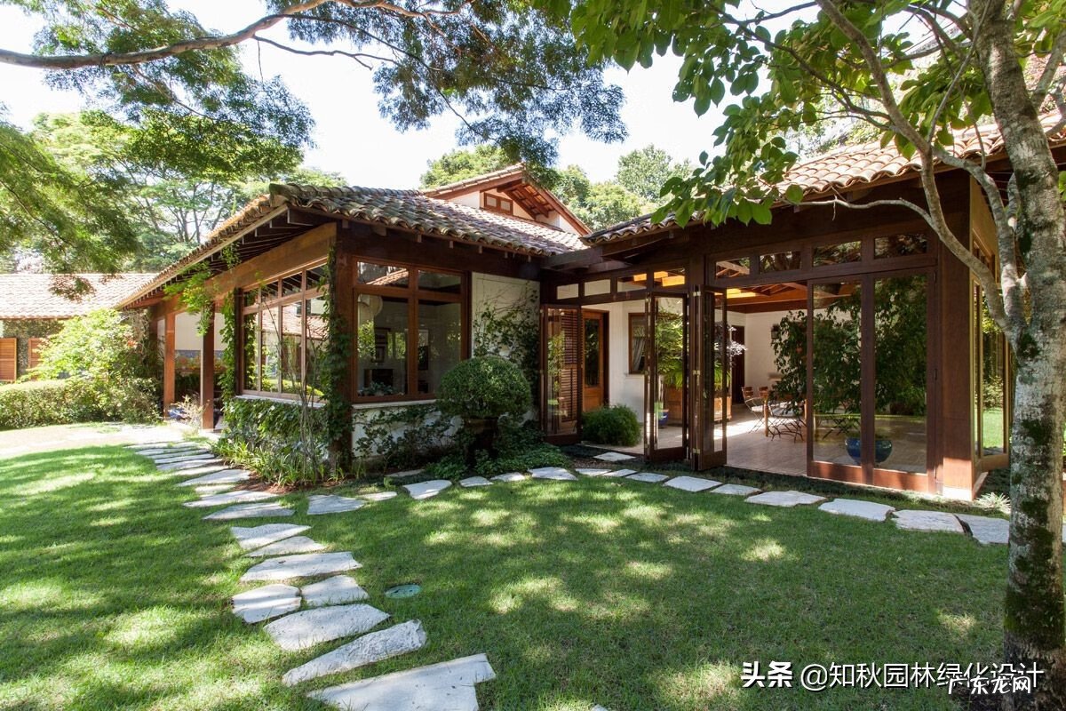 四合院天井怎么装修效果图 新中式三合院天井和影壁风水