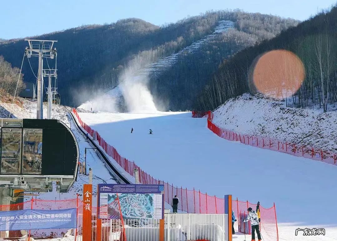 冬天滑雪的地方有哪些 冬天哪里能滑雪