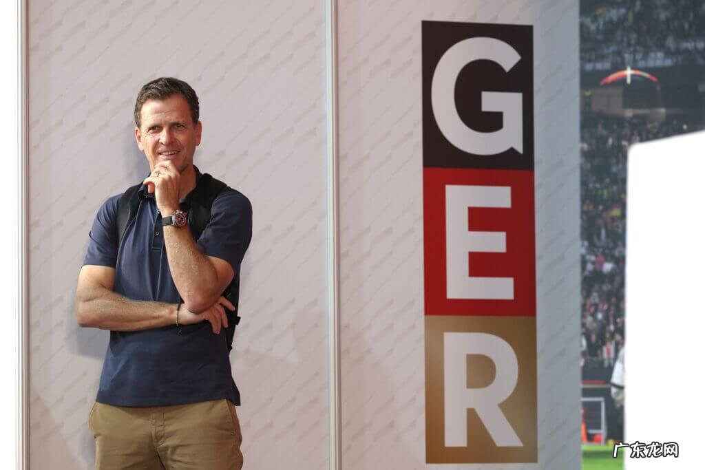 曾缔造世界杯冠军,如今为世界杯出局辞职,比埃尔霍夫是背锅么?