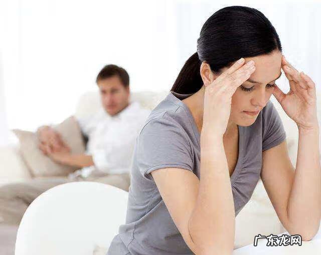 突然出虚汗是怎么回事 出虚汗是怎么回事儿