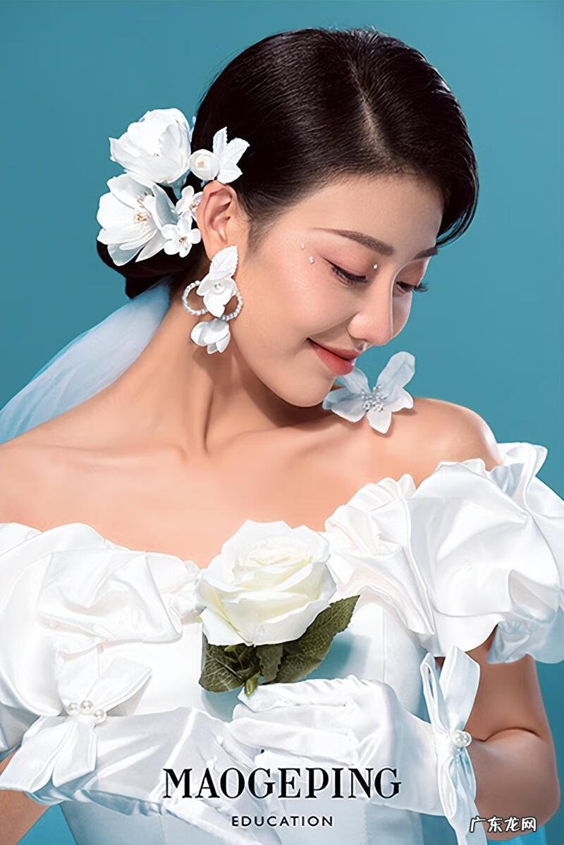 技校化妆学费一般多少钱 化妆培训班一般要多少钱