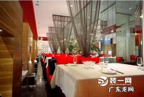 店面隔断用什么材料 店面隔断设计