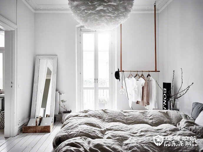 方向角度一边大一边小 风水左边大还是右边大