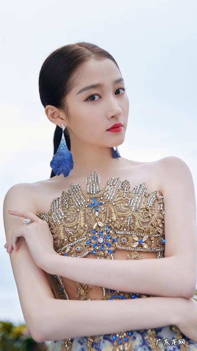 鹅蛋脸是美女脸吗 鹅蛋脸美女