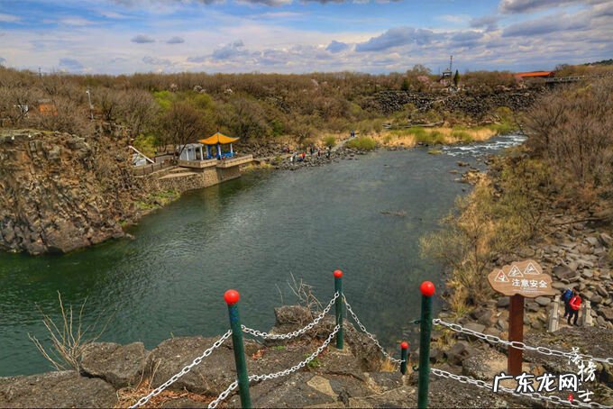 吊水楼瀑布图片 吊水楼瀑布特点
