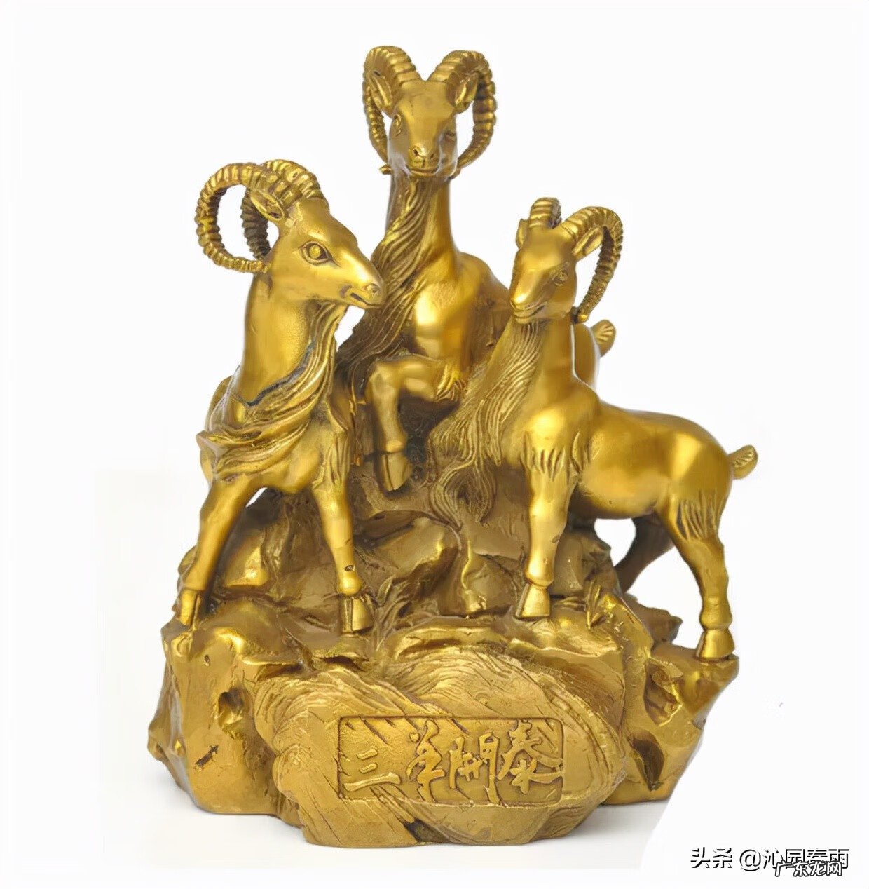 二龙戏珠放在屋顶好吗 房顶有双龙戏珠