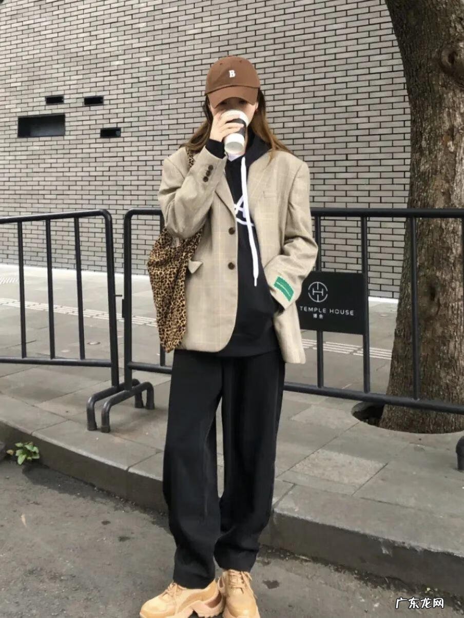 外套搭配什么衣服好看