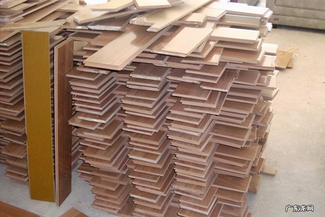 地板泡水干了以后会怎么样 地板泡水后有什么危害