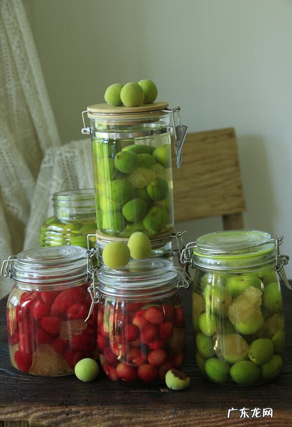 青梅酒的制作方法和步骤窍门 青梅酒的做法大全