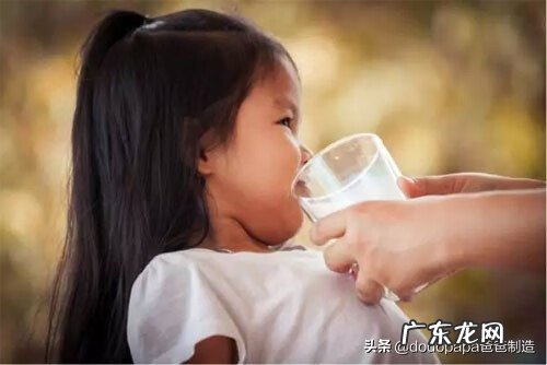婴幼儿不爱喝奶粉怎么办 婴儿不爱吃奶粉怎么回事