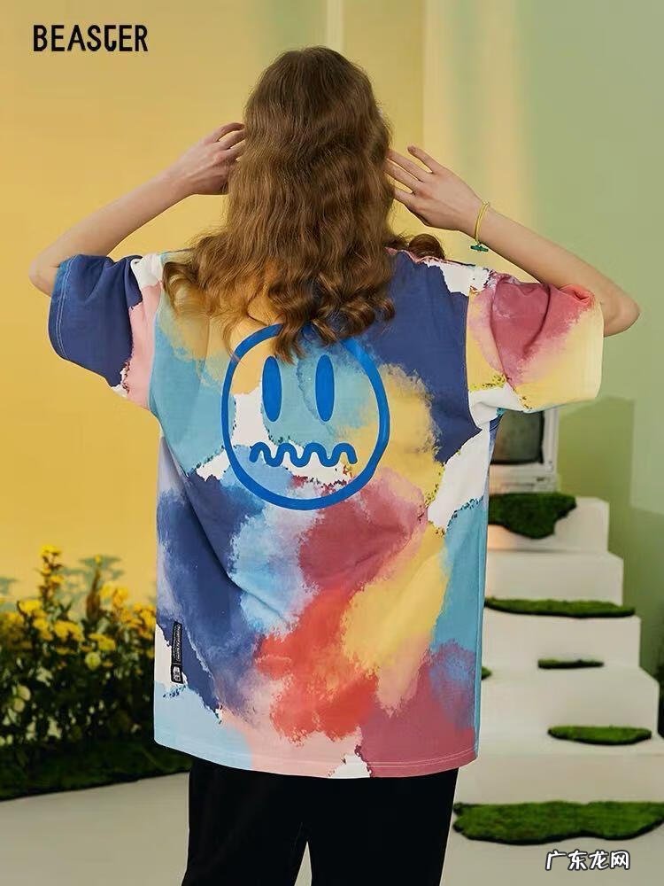 服装潮流 服饰潮流品牌