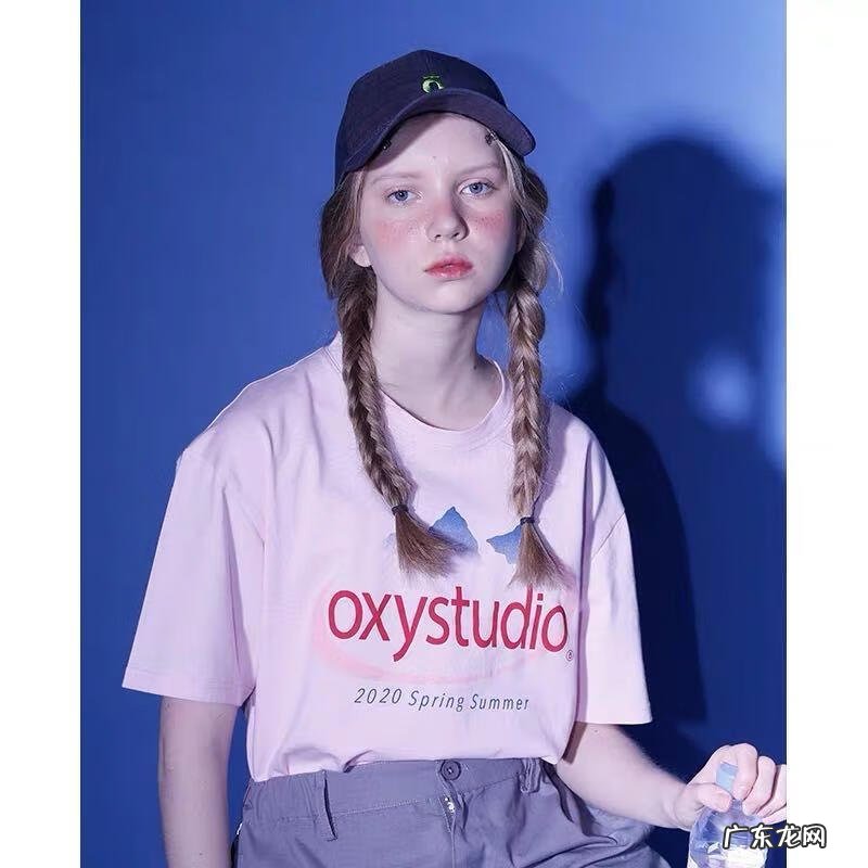 服装潮流 服饰潮流品牌