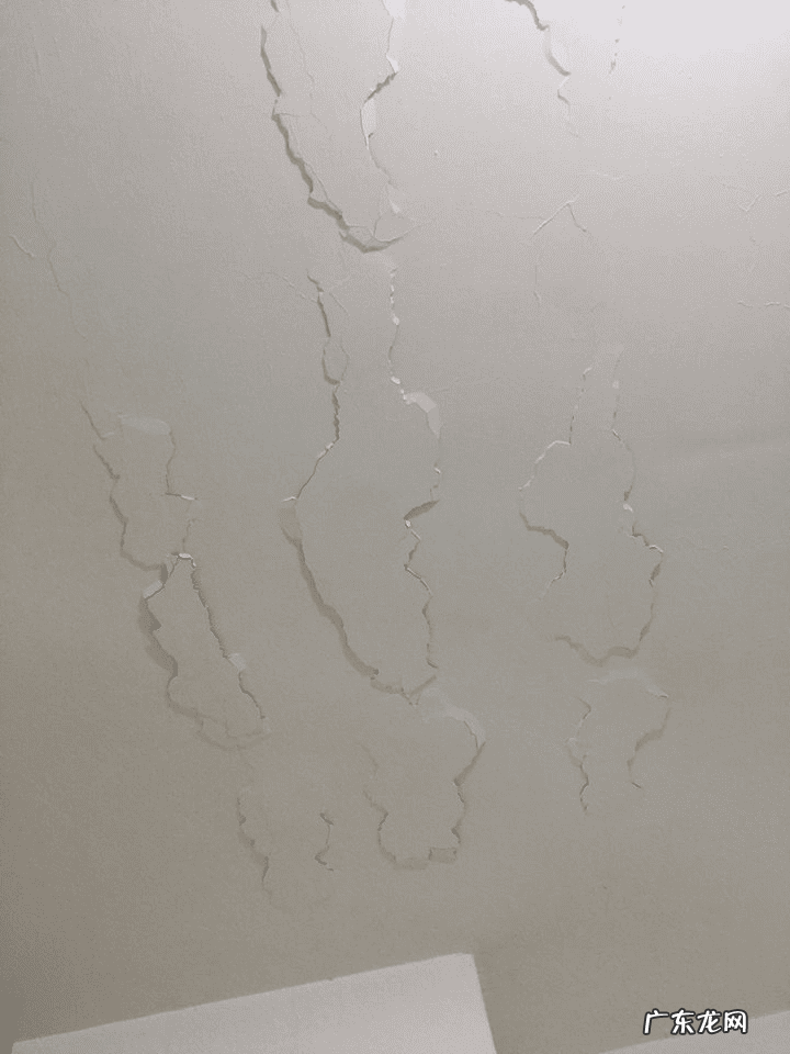 在门口跳舞对家好不好 楼上邻居在家跳舞