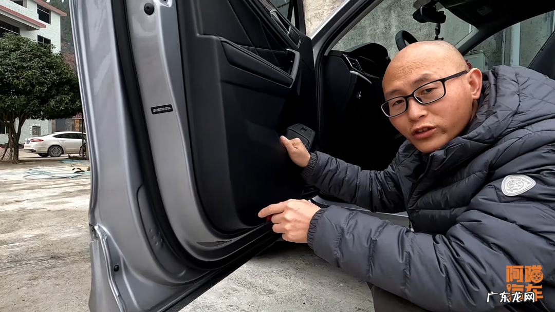 笔记本贴膜先撕1还是2 贴膜先撕下1还是2