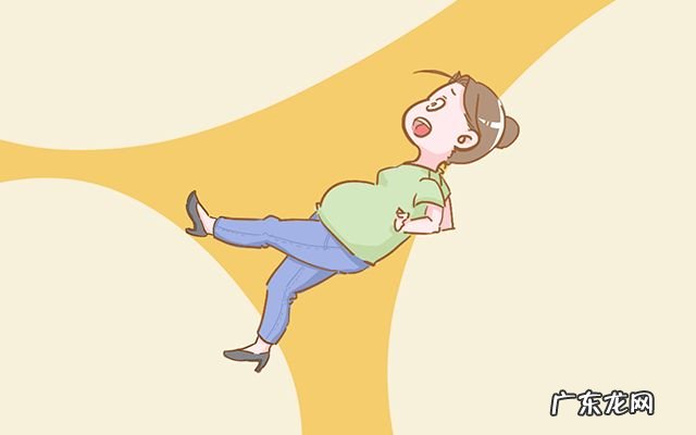 孕妇可以扔掉不要的衣服吗 风水学怀孕期间穿的衣服能扔吗