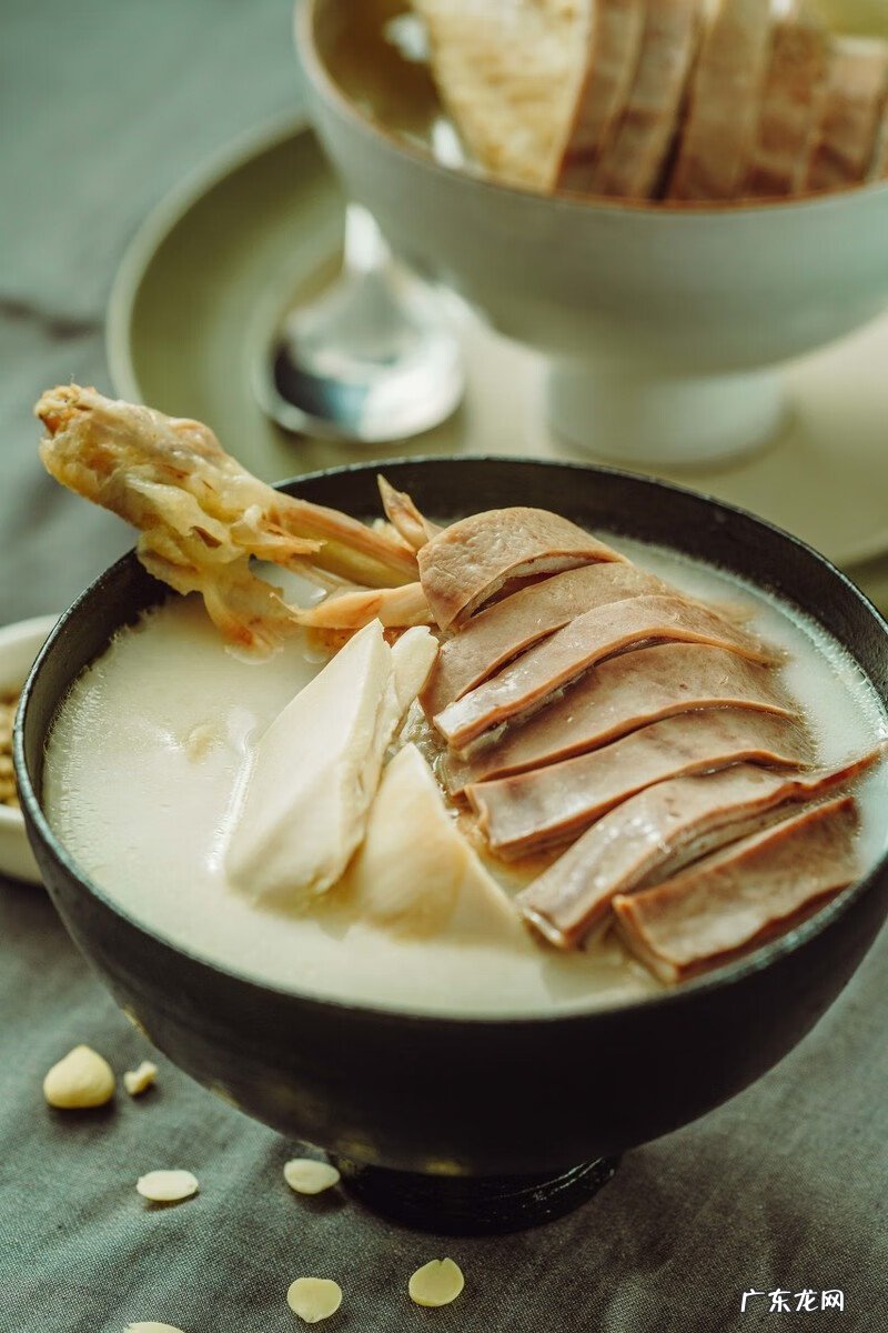 排骨汤怎么做好吃又简单 炖排骨汤的家常做法大全