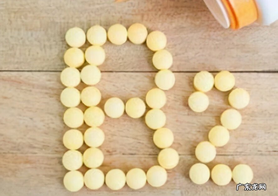 嘴角烂了是什么原因 两边嘴角烂了怎么办