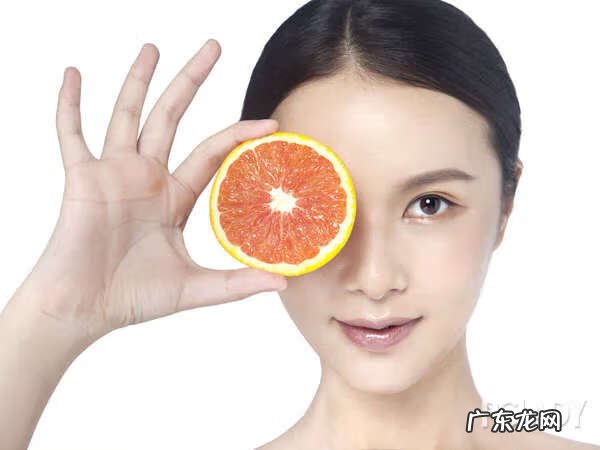 经常用盐水洗脸有什么好处 脸上用盐水洗脸好吗