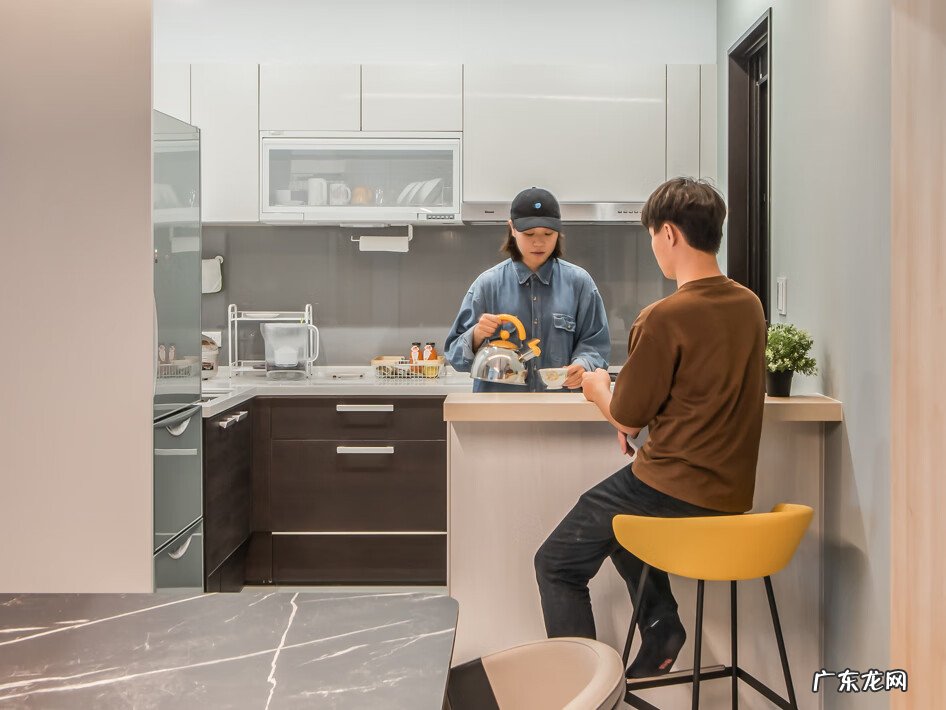 餐厅门对着入户门 进户门只对着餐厅风水