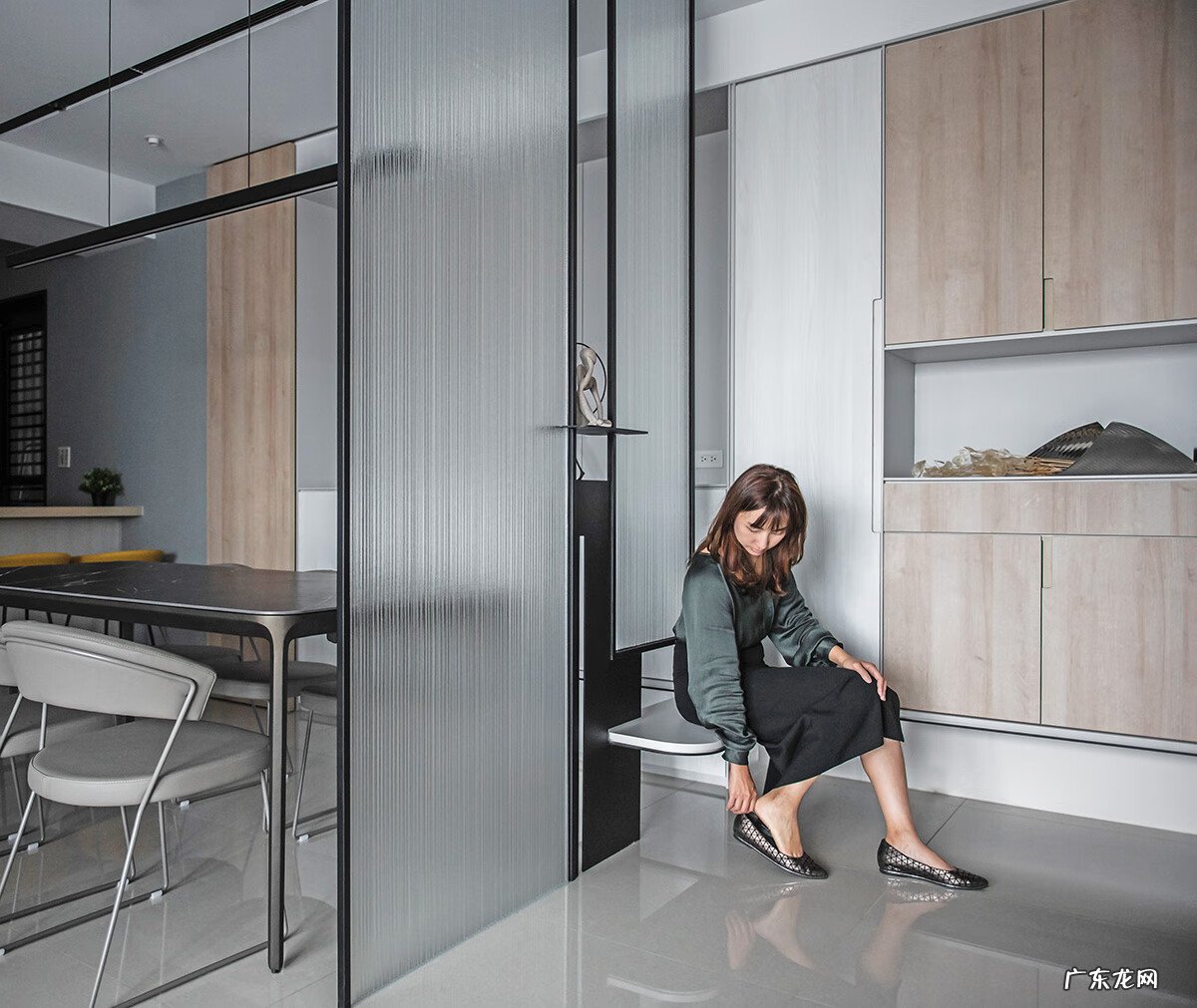 餐厅门对着入户门 进户门只对着餐厅风水