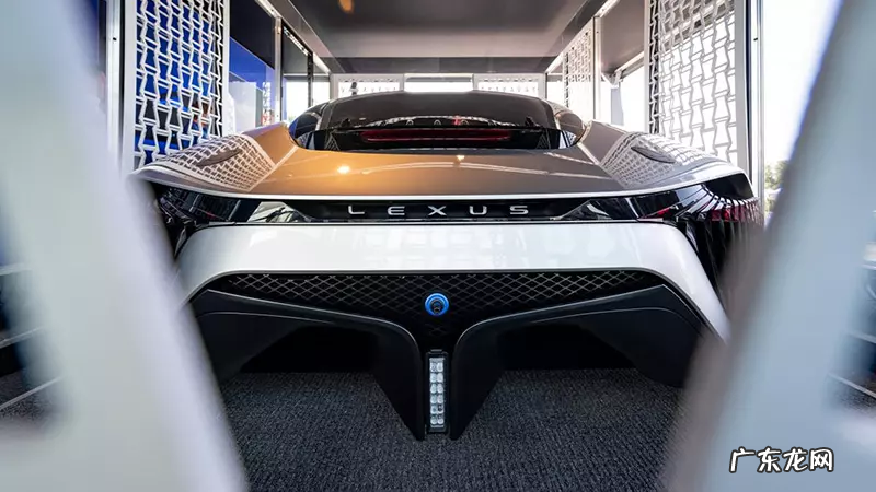 丰田“返祖”:纯电动上手动挡,还仅限豪华车