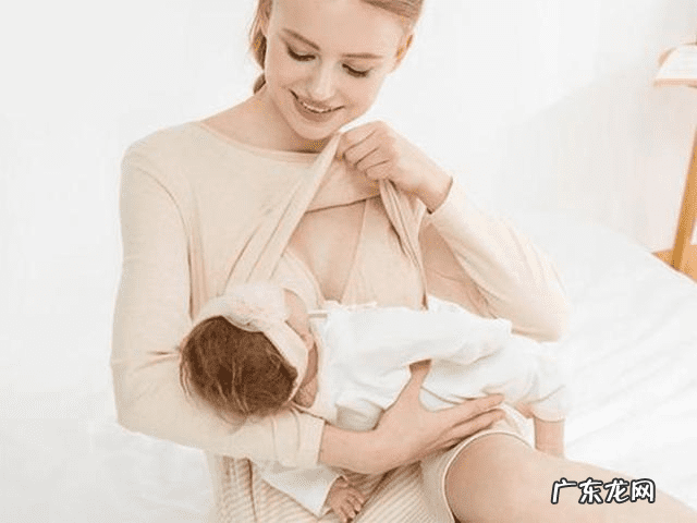 婴儿睡了很久突然呛奶 呛奶