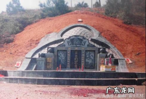 客家建筑与风水 客家县古墓风水