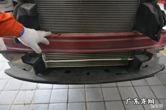 吉利远景暖风机怎么拆 吉利远景暖风水箱怎么拆