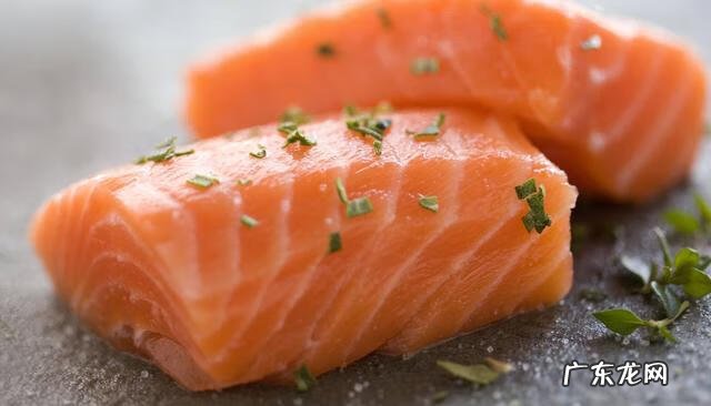 三文鱼的简单做法 三文鱼怎么做家常做法