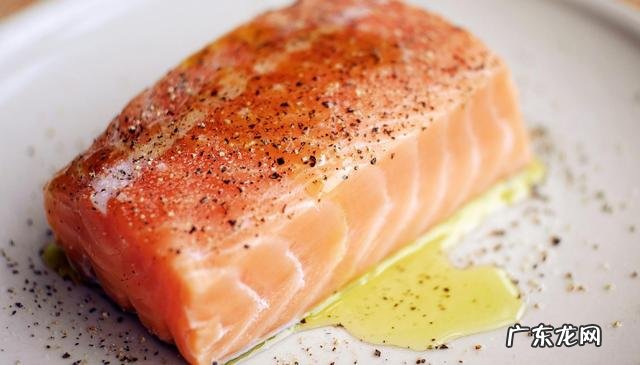 三文鱼的简单做法 三文鱼怎么做家常做法