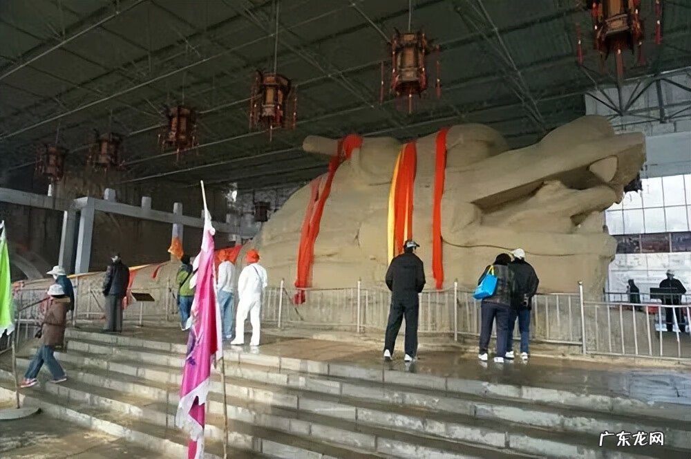 玄关放龙摆件好吗 风水龙摆件的龙头朝向