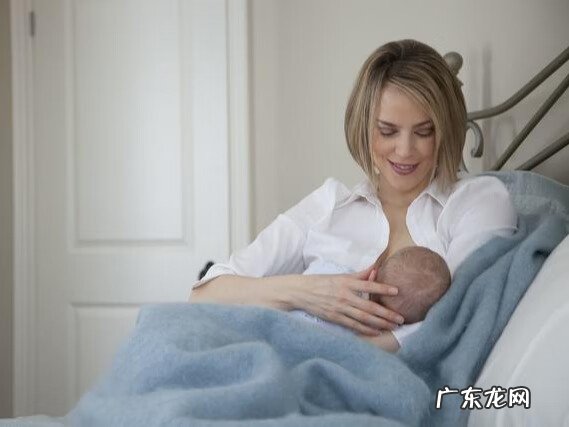 婴儿为什么一吃奶就哭 婴儿 一吃奶就哭