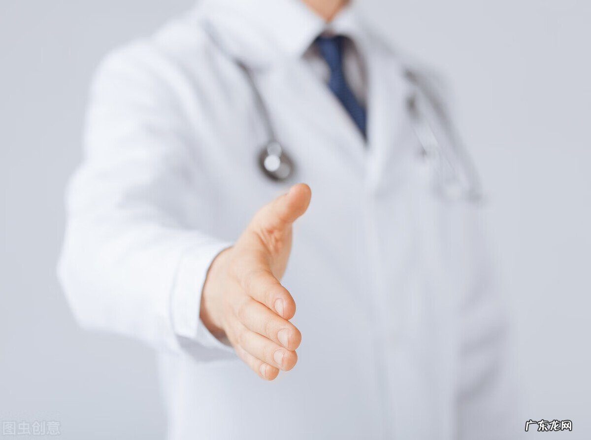 父子做亲子鉴定多少钱 亲子鉴定多少钱一